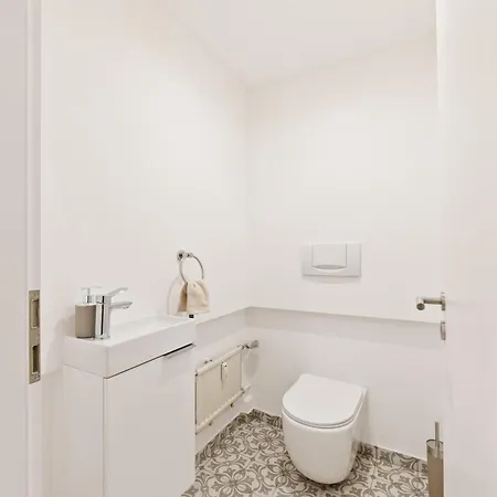 Apartamento Bad Cannstatt - *
